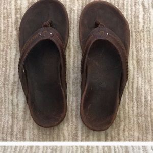 Olukai Leather Flip Flops